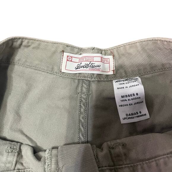 Levi’s Green Cargo Cropped Pants Size 6 - Picture 5 of 7